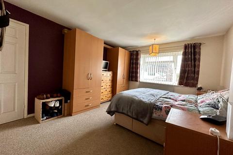 184 Hazeldene Road, Northampton, NN2 7ND