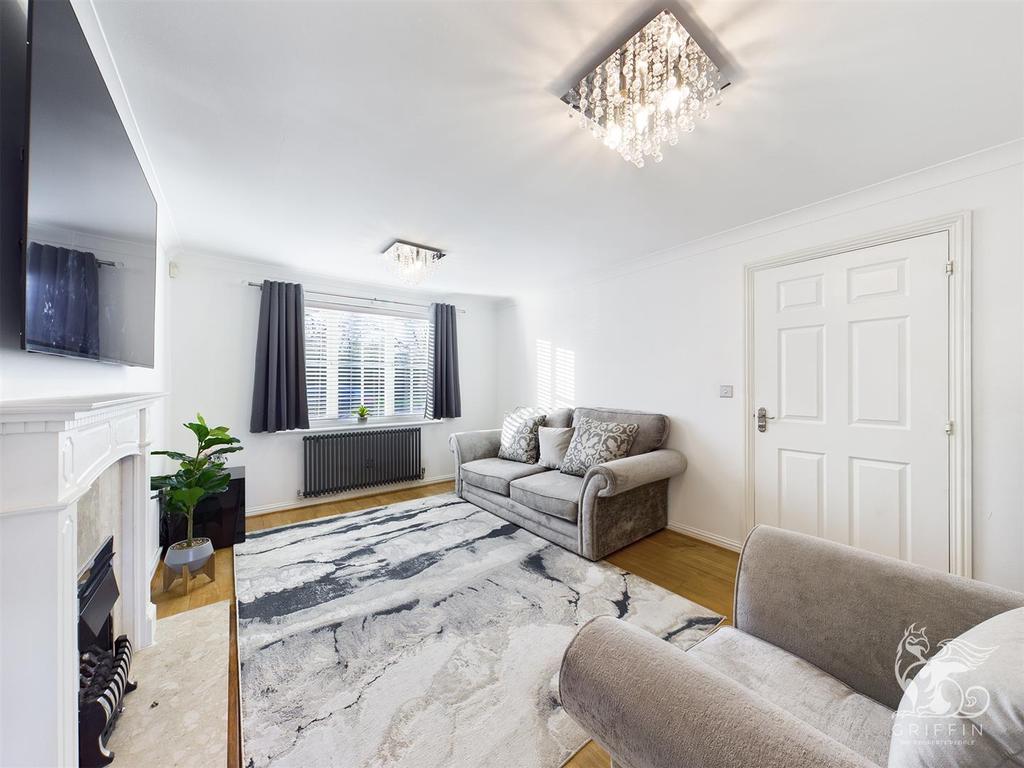 Lancaster Road, Chafford Hundred, Grays 3 bed house £1,650 pcm (£381 pw)
