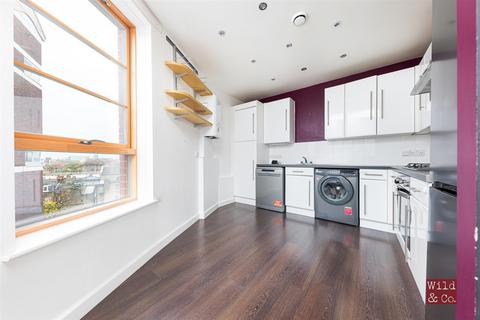 2 bedroom flat to rent, Lyme Grove House, Loddiges Road, E9