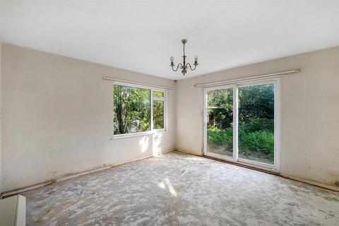 11 Chantry Hill, Slapton, Kingsbridge, TQ7 2QY