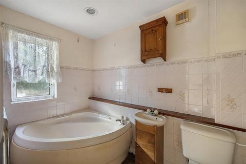 11 Chantry Hill, Slapton, Kingsbridge, TQ7 2QY