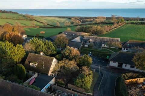 11 Chantry Hill, Slapton, Kingsbridge, TQ7 2QY