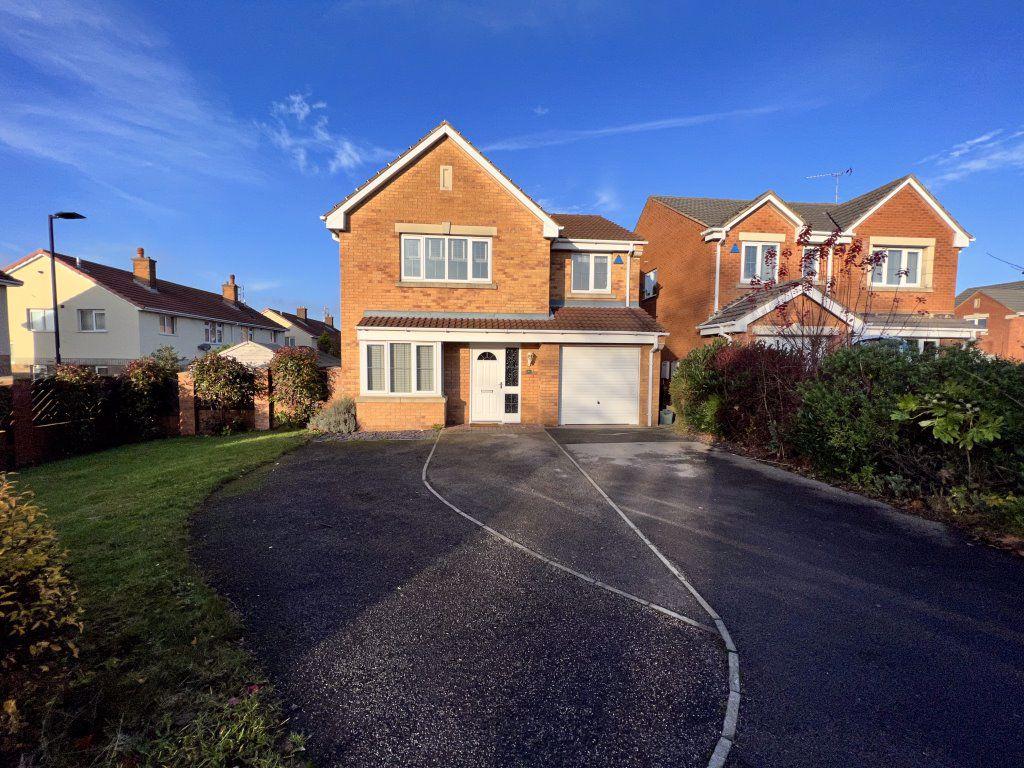 Sunningdale Drive, Edlington, DN12 4 bed detached house £1,200 pcm (£277 pw)