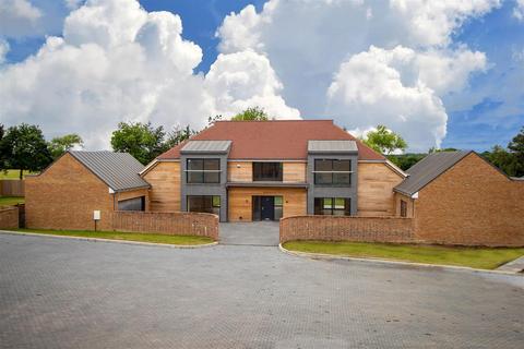 5 bedroom detached house for sale - Oakview Place, Worth Lane, Little Horsted