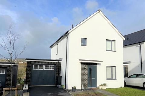 4 bedroom link detached house for sale - Gwartha Close, St. Austell