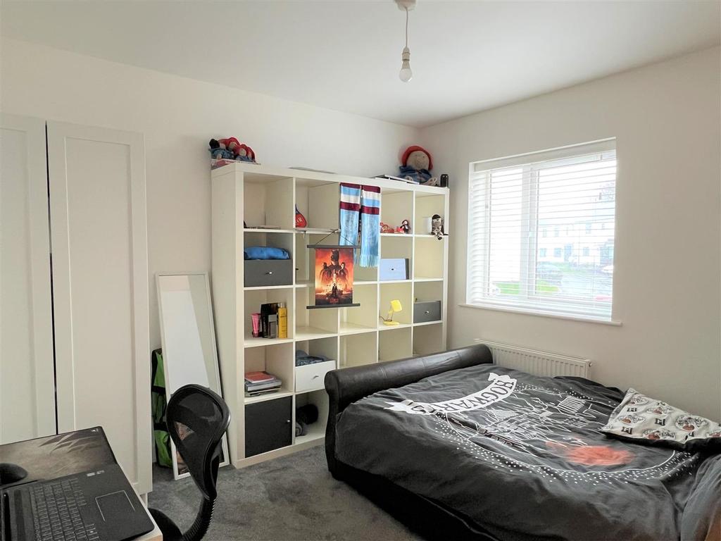 Bedroom: