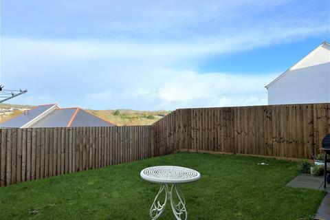 43 Gwartha Close, St Austell, PL25 3GF