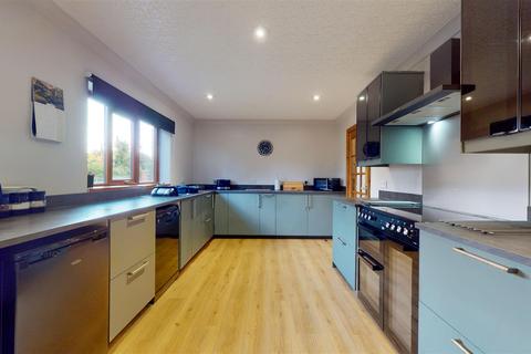 6 bedroom house for sale - Swn Y Don, Benllech