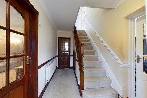 18 Uvedale Crescent, New Addington, Croydon, CR0 0BP