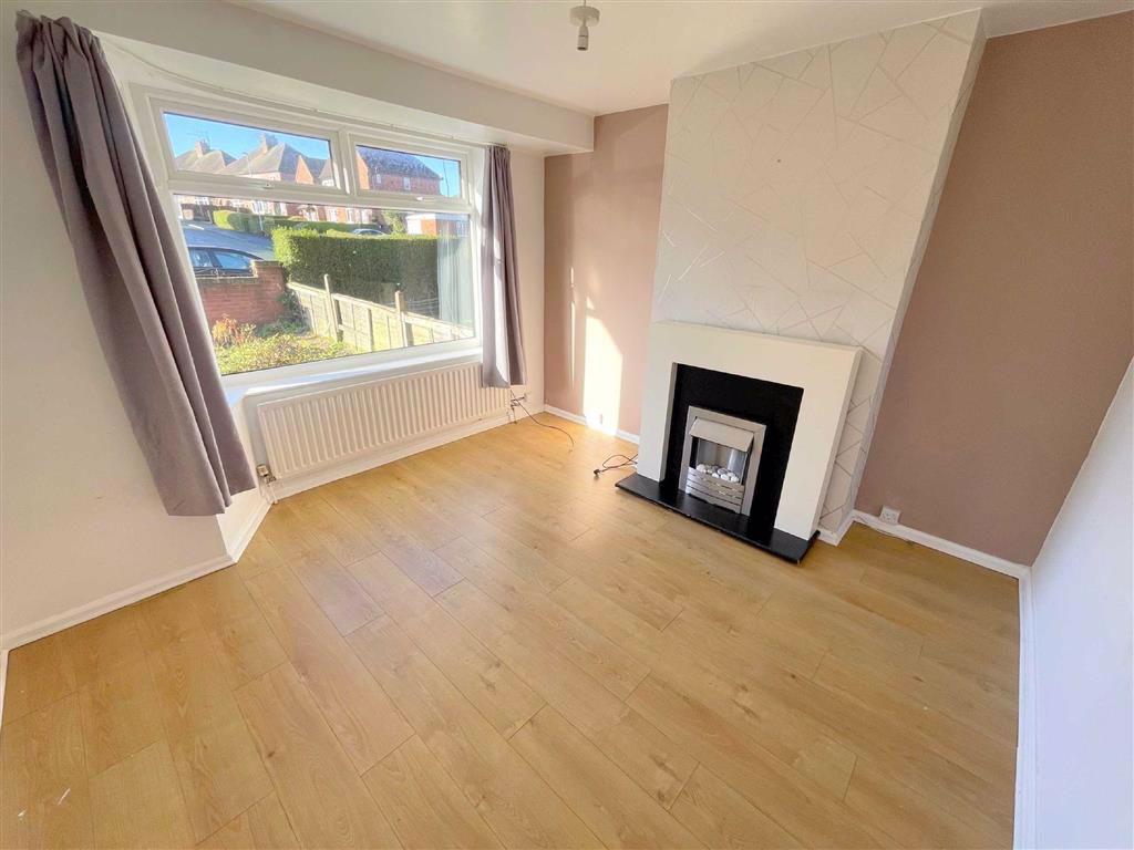 Churchill Road, Cheadle 3 bed semidetached house £145,000