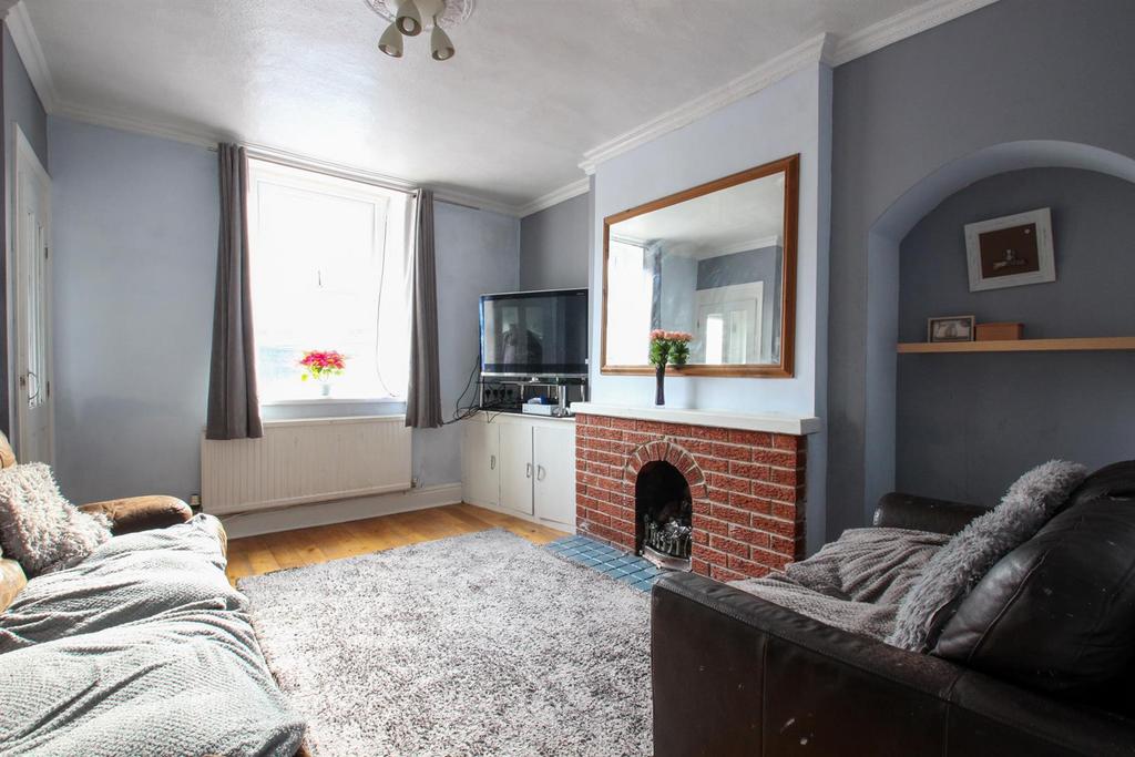 Hayhurst Street, Clitheroe, Ribble Valley 2 bed terraced house for sale