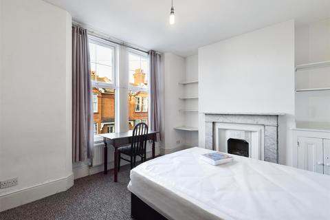 5 bedroom terraced house to rent - Trinity Street, Brighton