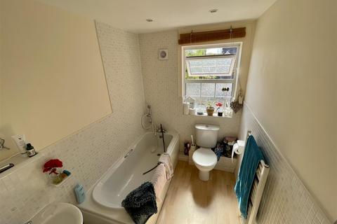 7 Watermint Drive, Tuffley, Gloucester, GL4 0SZ