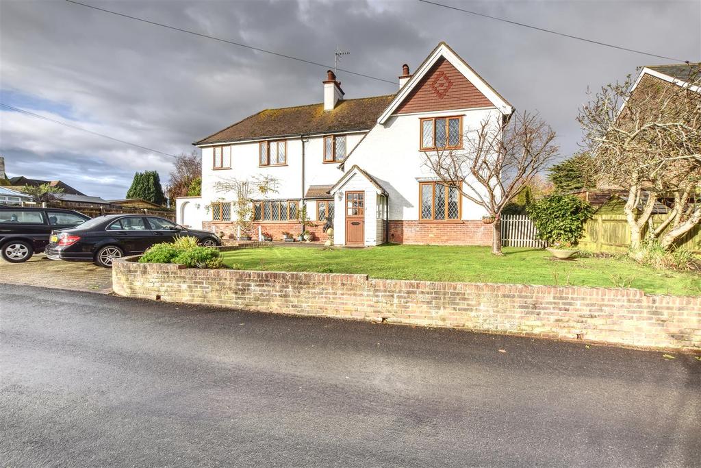 Collington Lane West, BexhillOnSea 3 bed detached house £759,000
