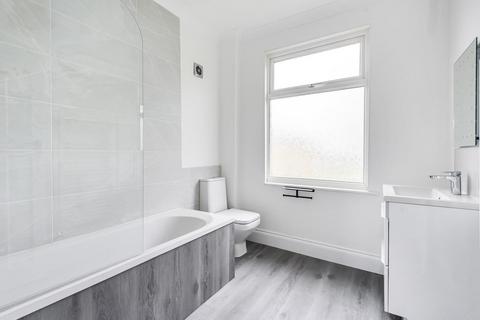 189 Bellingham Road, London, SE6 1EQ