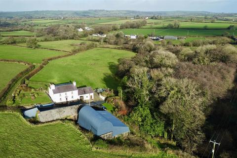 4 bedroom property with land for sale - Felin Uchaf, Crymych