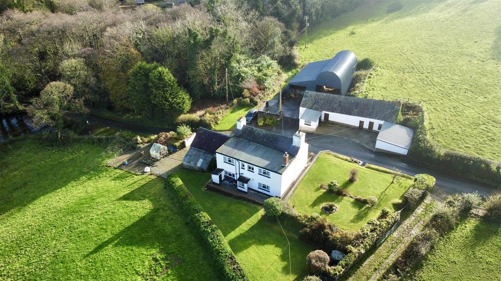 Felin Uchaf, Crymych 4 bed property with land for sale £595,000