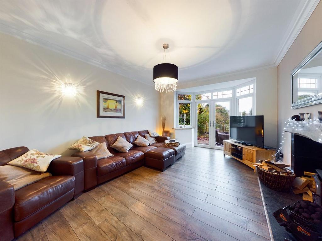 Kingsgate, Bridlington 3 bed detached house for sale £440,000