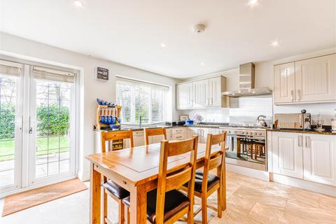 6 bedroom detached house for sale, Kiln Close, Hellingly