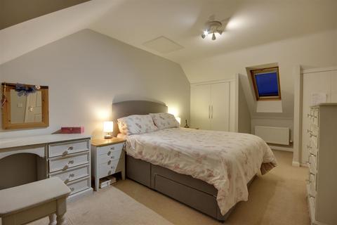 4 bedroom detached house for sale - Pickering Grange, Brough