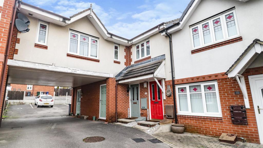 Lawnwood Drive, Goldthorpe, Rotherham 2 bed flat £70,000