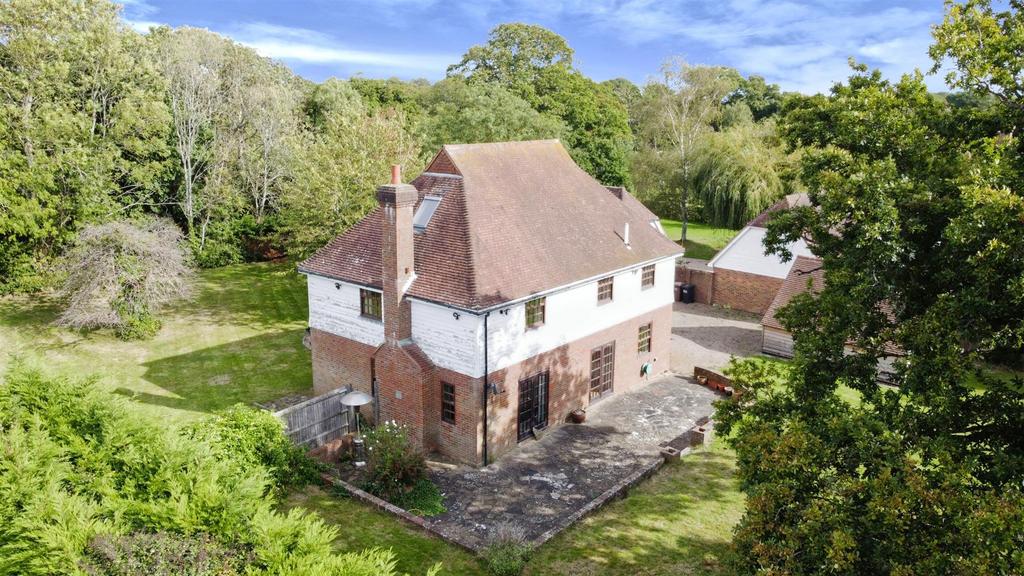 Mill Lane, Northiam 5 bed detached house for sale £895,000