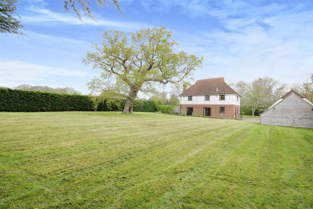 Mill Lane, Northiam 5 bed detached house for sale £895,000