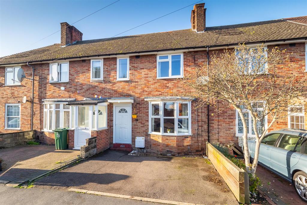 Stavordale Road, Carshalton 3 bed terraced house £430,000