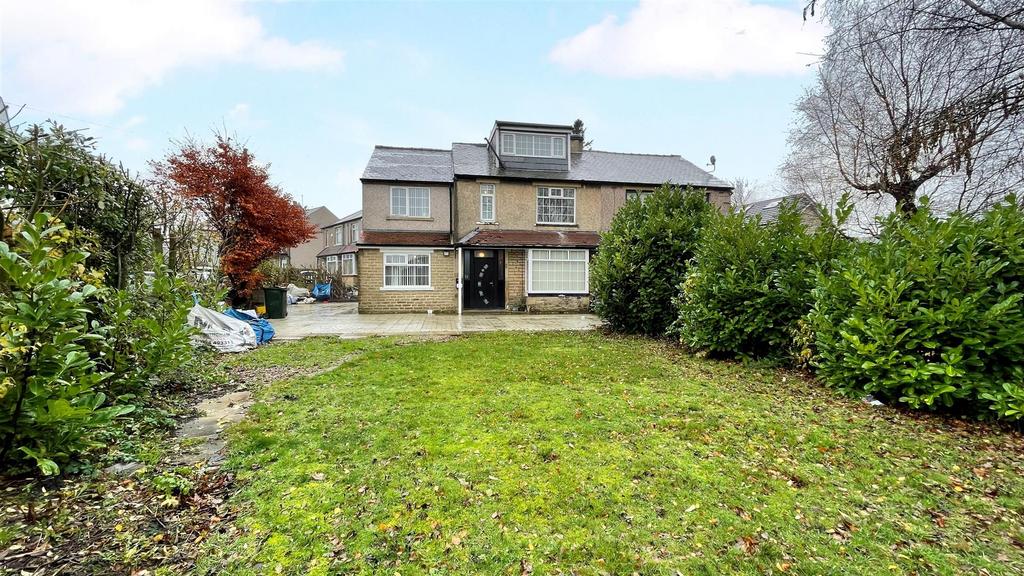 Westwood Grove, Bradford 6 bed semidetached house for sale £355,000