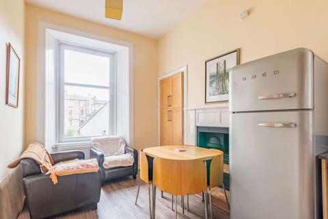 4 bedroom flat to rent - Hope Park Crescent Sciennes EH8 9NA