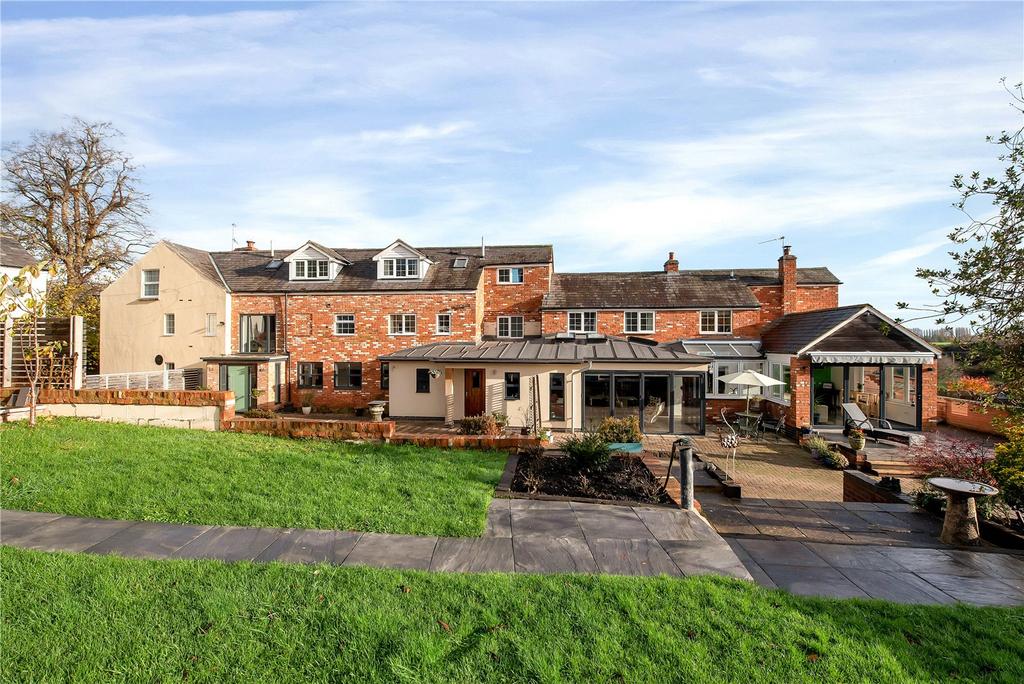 East Farndon, Market Harborough, Northamptonshire 6 bed detached house