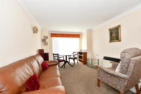 1 bedroom ground floor flat for sale - Kings Head Hill, London
