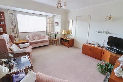 2 bedroom flat for sale - Oriel Avenue, Gorleston