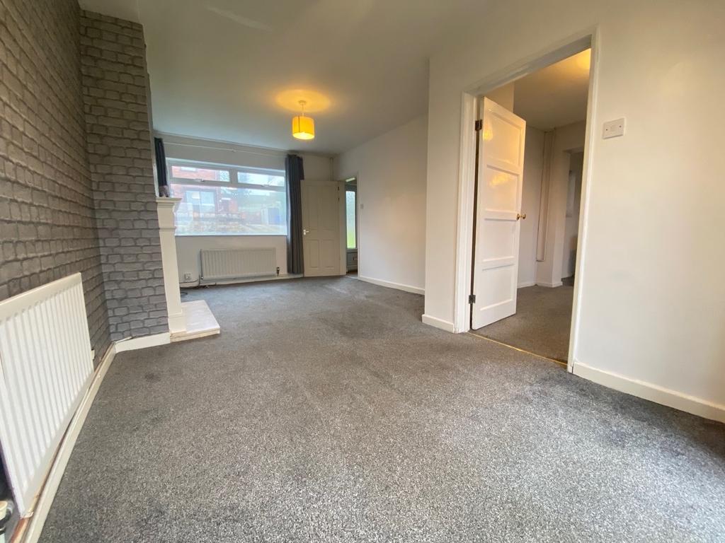 Bains Grove, Bradwell, ST5 2 bed semidetached house £650 pcm (£150 pw)