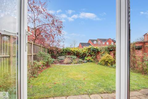 3 bedroom end of terrace house for sale - Gibson Close, Stafford ST16 3FU