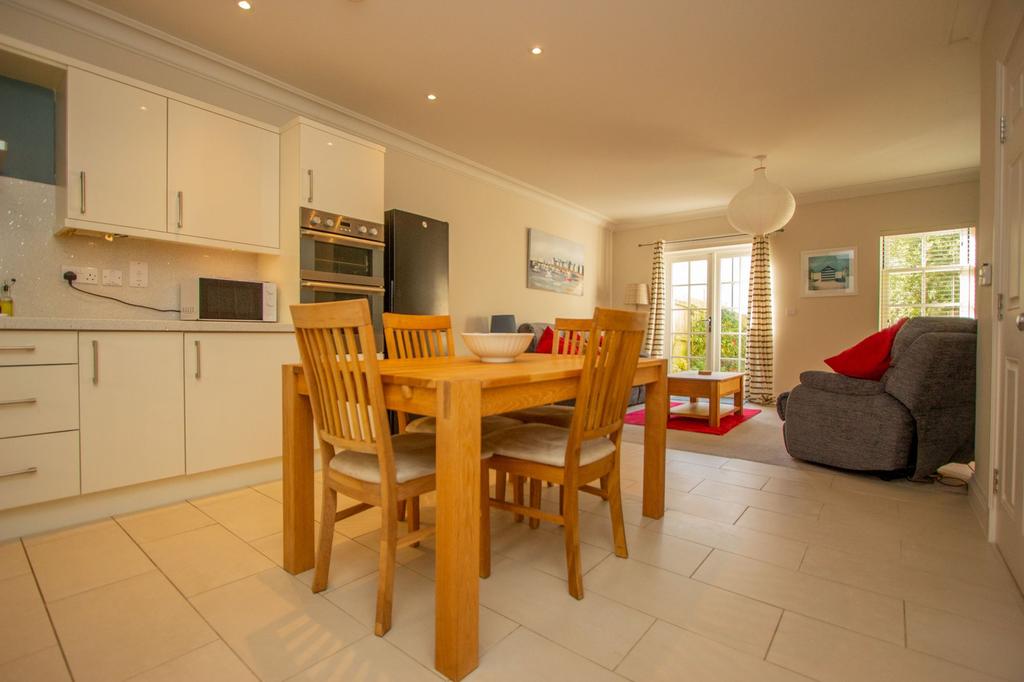 Mizzen Road, Mount Wise, Plymouth, PL1 4GT 4 bed terraced house for sale £345,000