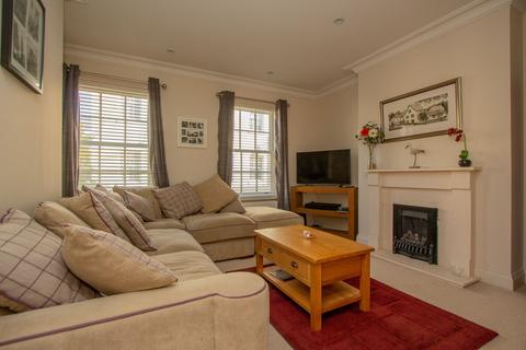 4 bedroom terraced house for sale - Mizzen Road, Mount Wise, Plymouth, PL1 4GT