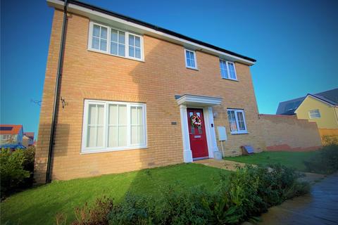 3 bedroom detached house for sale - Athelstan Crescent, Rochford, Essex, SS4