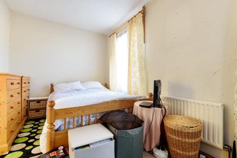 126 Braidwood Road, London, SE6 1QZ