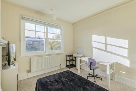 14 Braxted Park, London, SW16 3DW