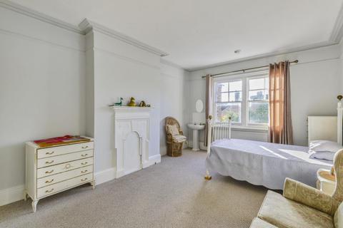 14 Braxted Park, London, SW16 3DW