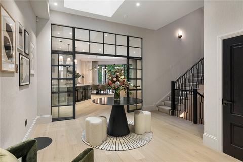 4 bedroom terraced house for sale - Grosvenor Crescent Mews, London, SW1X