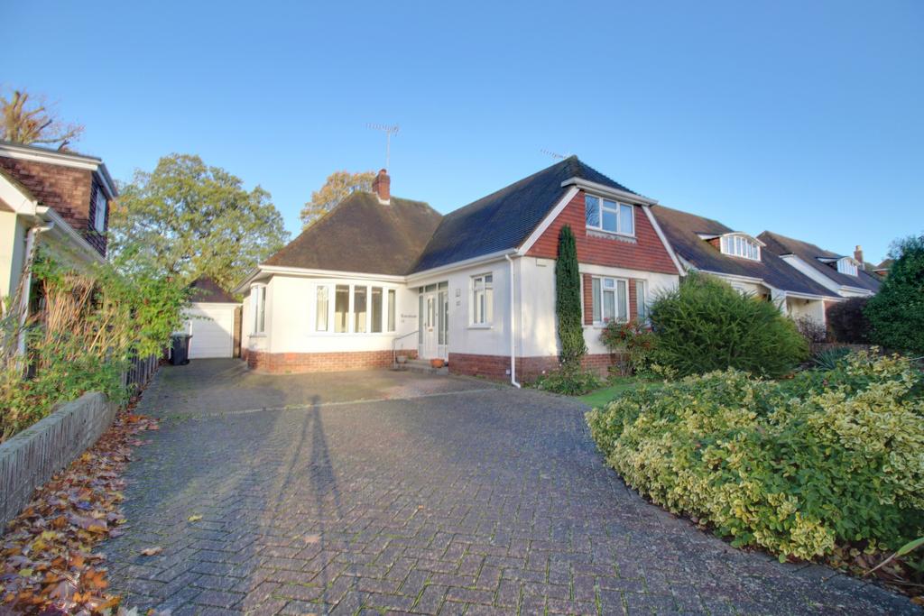 FERNDALE WATERLOOVILLE 3 bed detached bungalow for sale £525,000