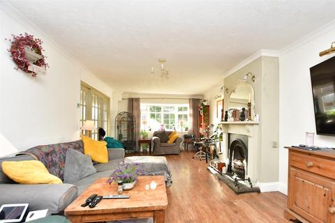 4 bedroom detached house for sale - Shurland Avenue, Minster On Sea, Sheerness, Kent