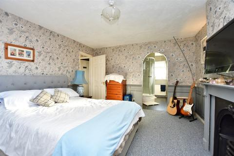 4 bedroom detached house for sale - Shurland Avenue, Minster On Sea, Sheerness, Kent