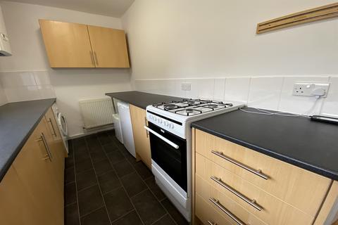 2 bedroom terraced house to rent, Enderby Square, Beeston, NG9 2TQ