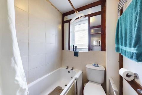 19 Beech Close, Hardwicke, Gloucester, GL2 4YE
