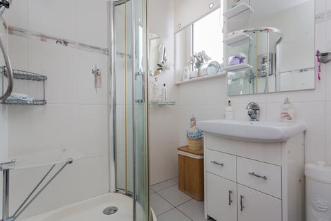 18 Trinity Avenue, Glasgow, G52 3ES