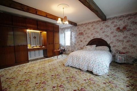 Holly Leaf Cottage Holly Grove, Diggle, Oldham, OL3 5JW