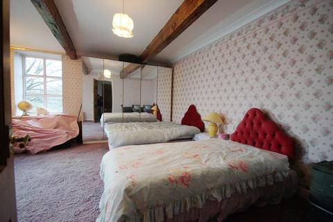 Holly Leaf Cottage Holly Grove, Diggle, Oldham, OL3 5JW